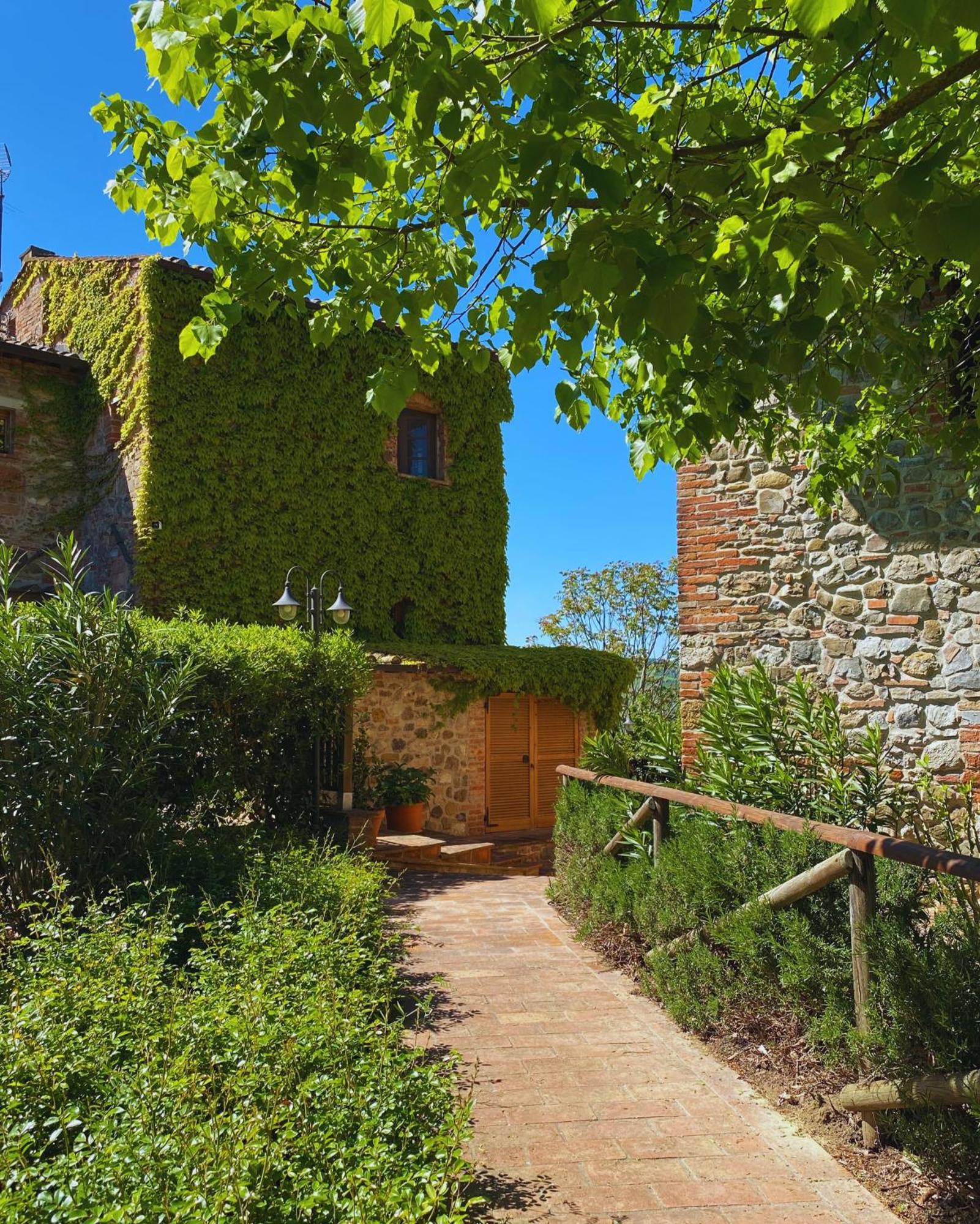 Agriturismo Borgo 7 Tigli - Apt 1 Montepulciano Stazione 外观 照片
